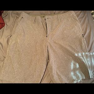 O’Neil hybrid board shorts. Size 34.